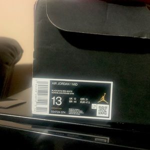 Mens (new never worn) Air Jordan sneakers